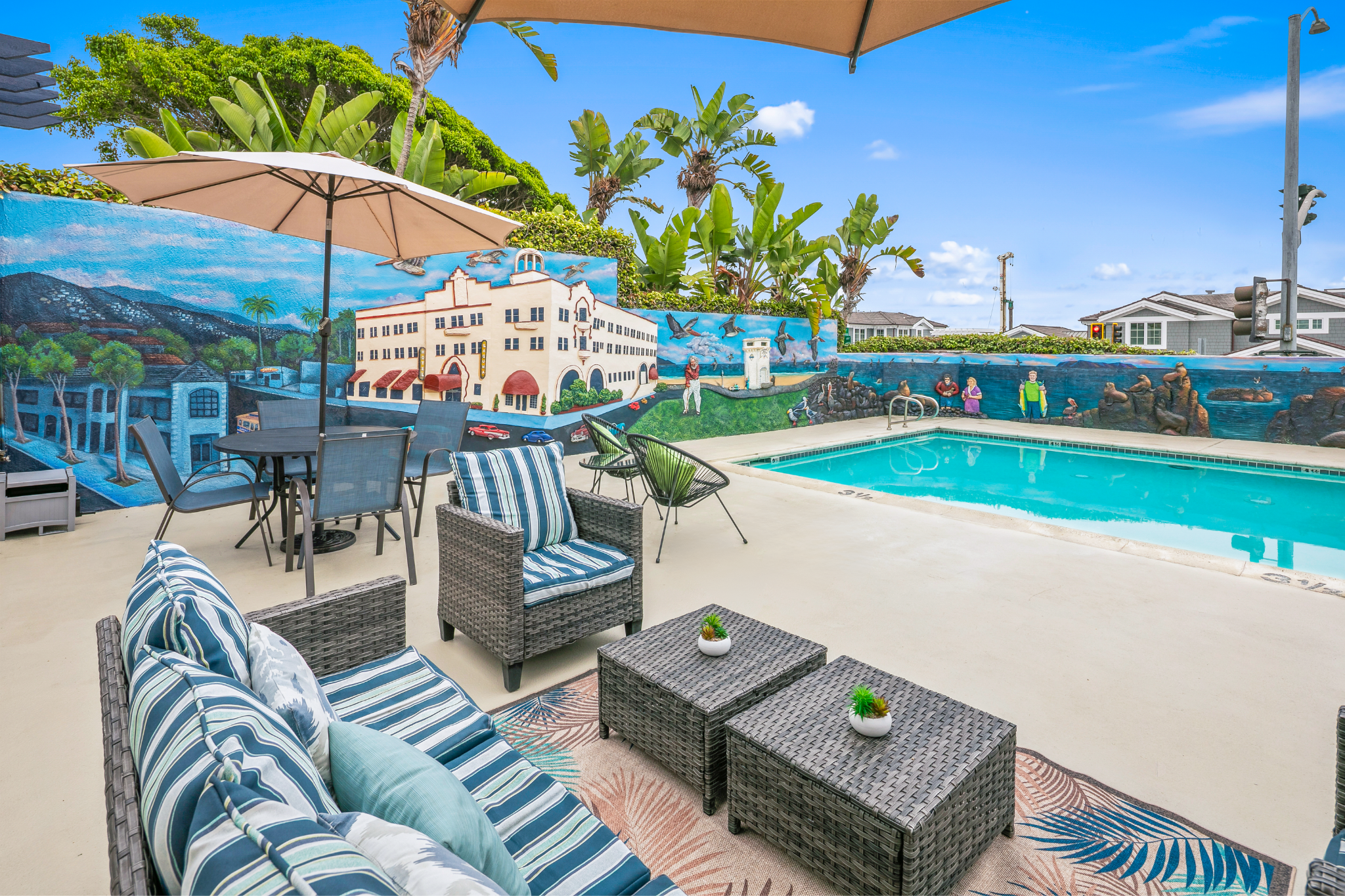 Art Hotel Laguna Beach 37/41