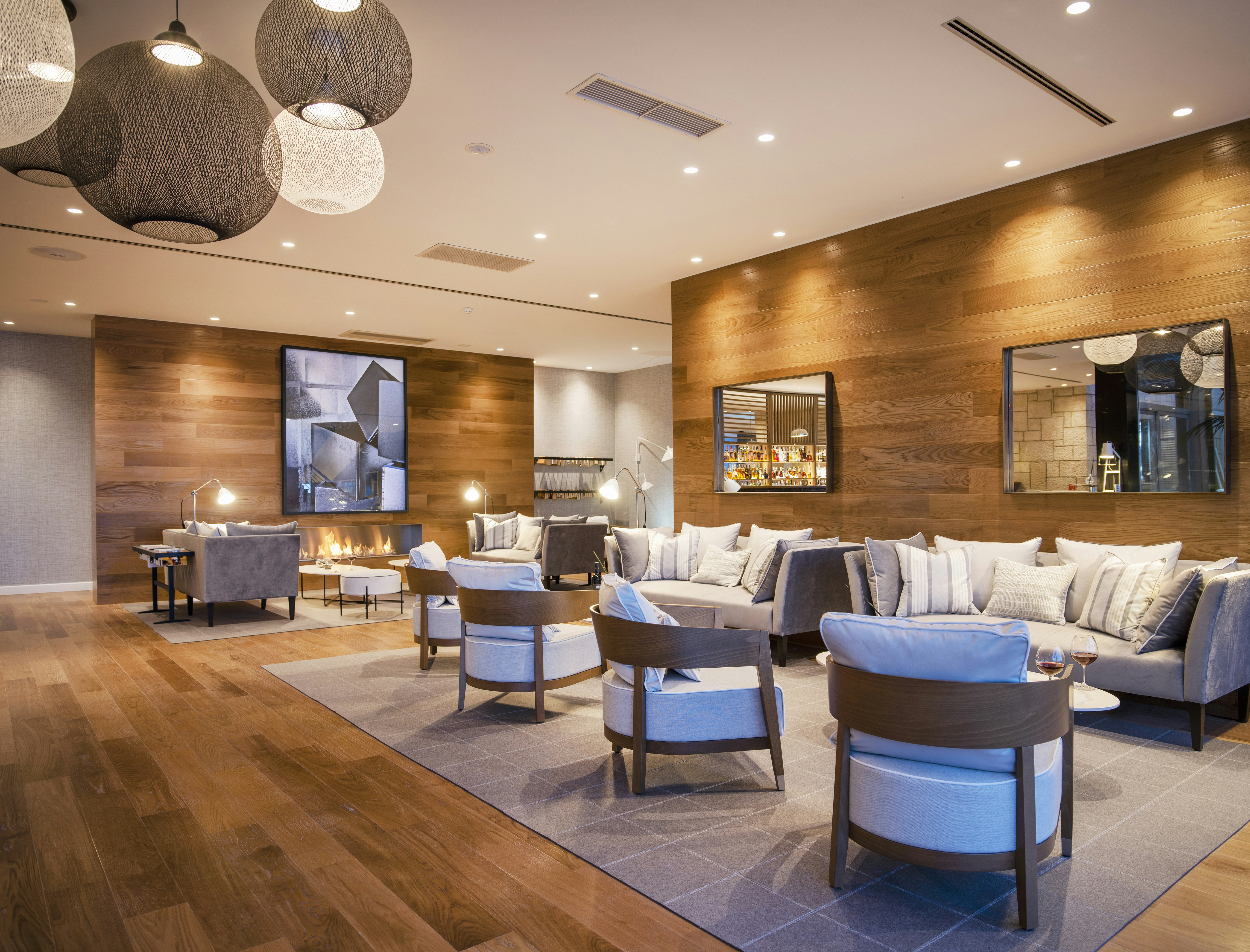 Bellevue Hotel 18/30