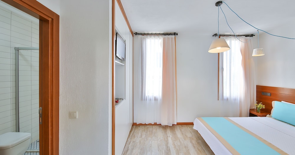 Mare Nostrum Apart 13/40