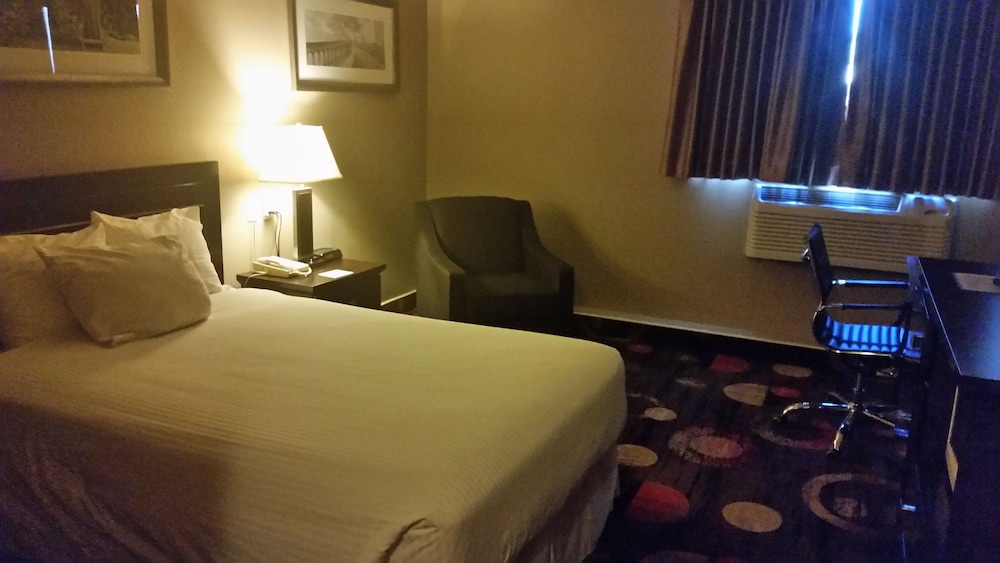 Stonebridge Hotel 23/75