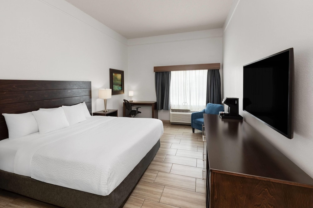 ROOM, KING BED, ACCESSIBLE