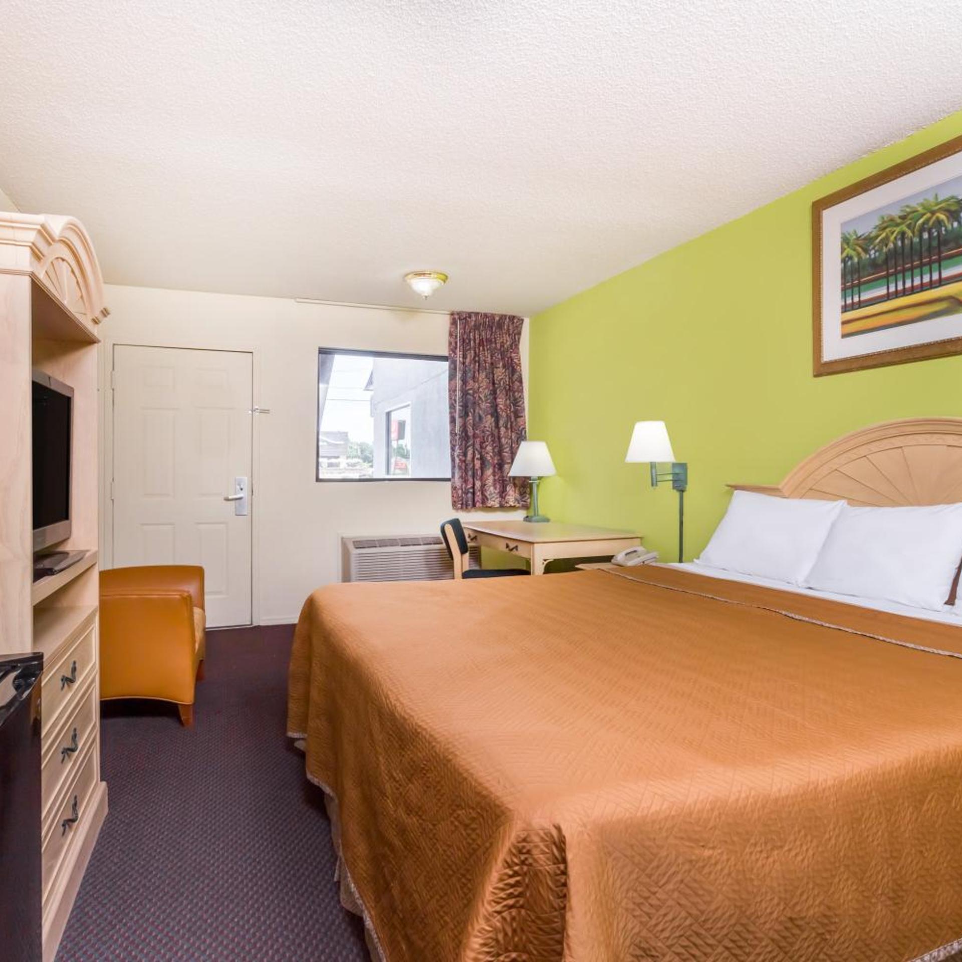 Travelodge by Wyndham Cordele 17/24
