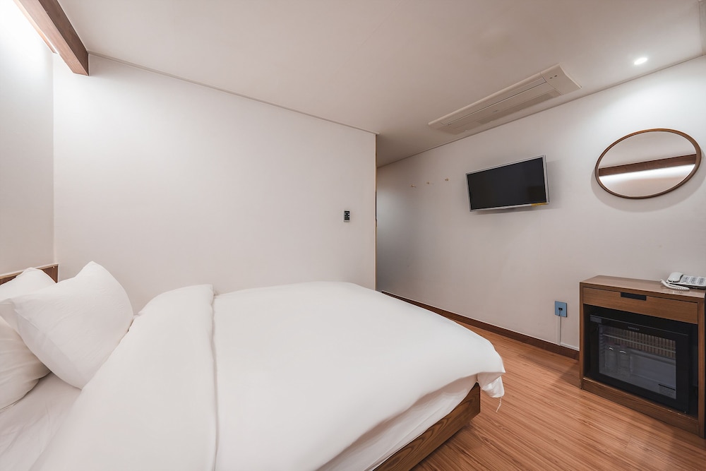 Gyeongju Hotel Gonggan 16/50