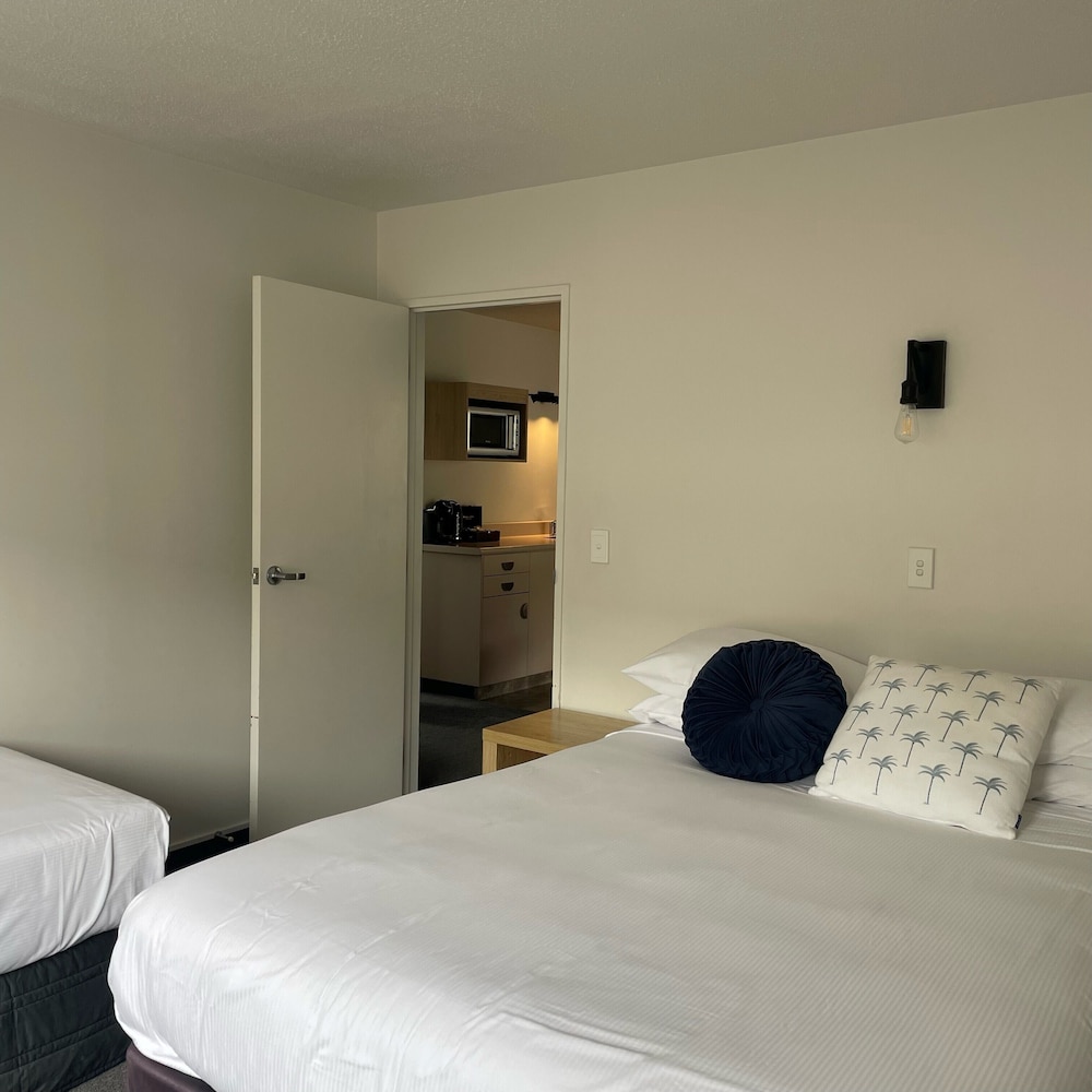 Apex Motor Lodge 13/58