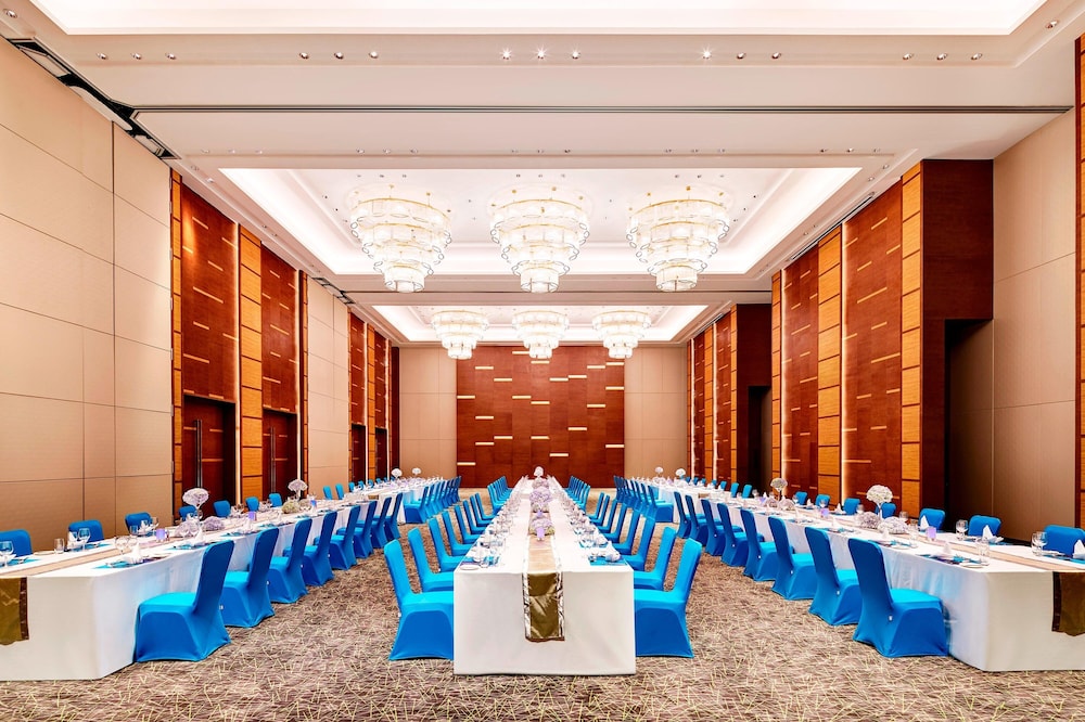 Aloft Dongguan Dynamic Town 40/48
