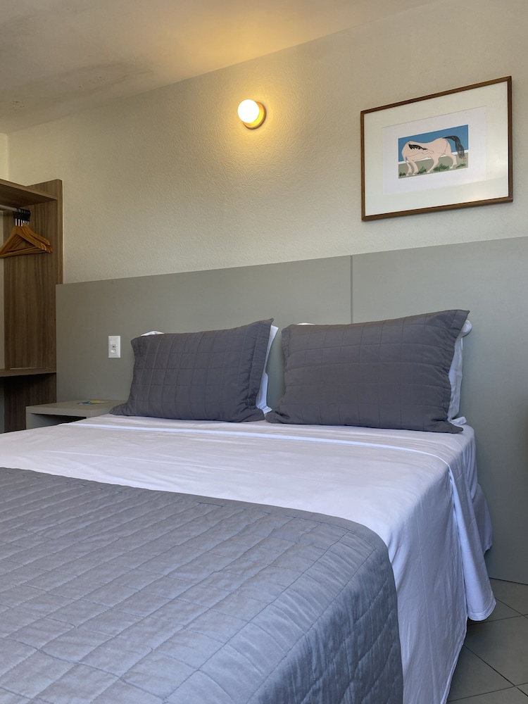 Malibu Plaza Hotel 23/74