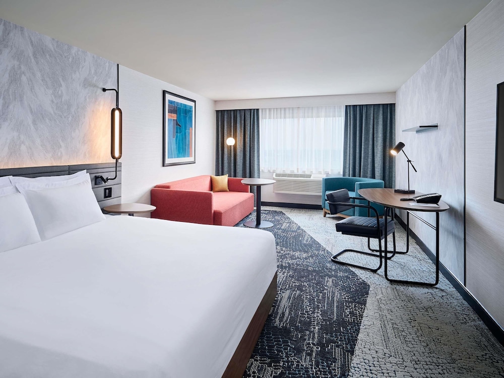 Novotel Toronto Vaughan 18/65