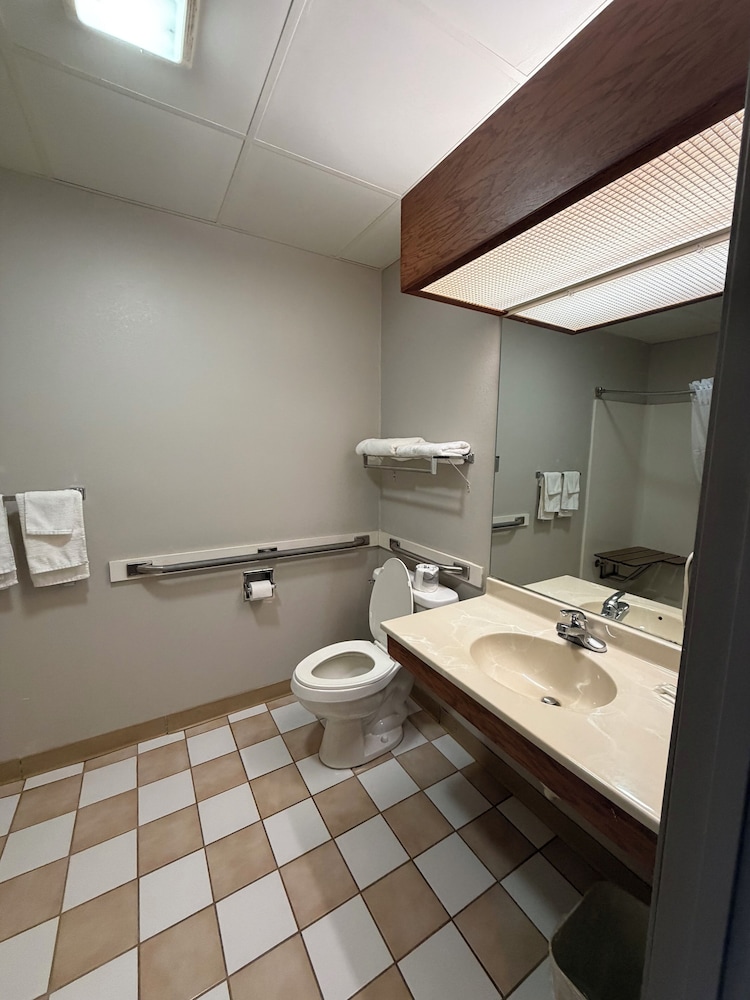 Days Inn by Wyndham Kentland 47/49
