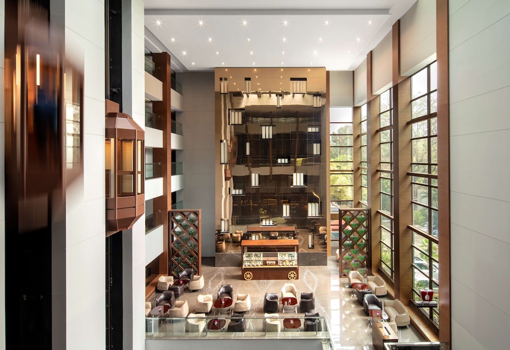 Radisson Blu Atria Bengaluru 62/76