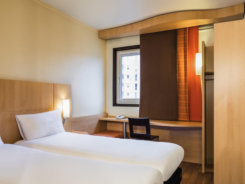 Ibis Paris Pont De Suresnes 15/58