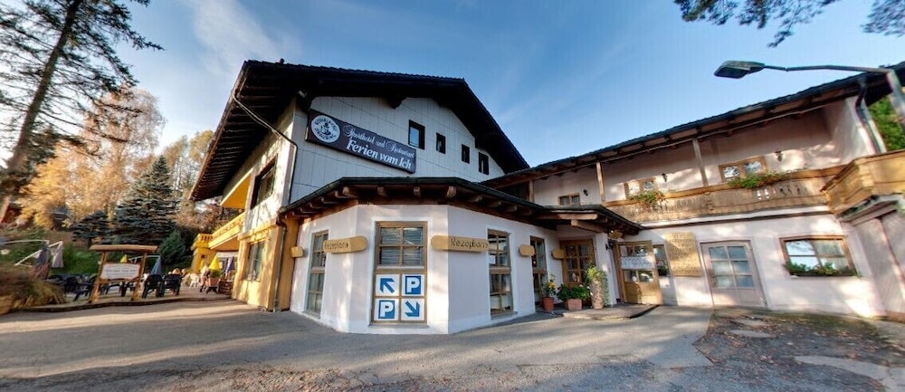 Ferien vom Ich, Bayerischer Wald, Hotel and Restaurant 1/38