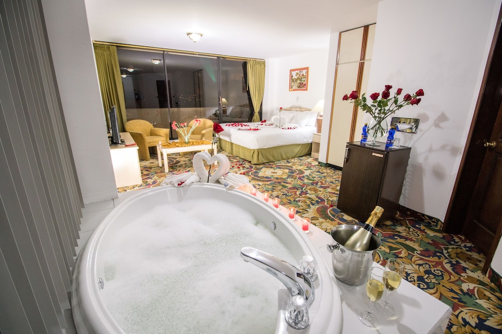 Stanford Suites 31/69
