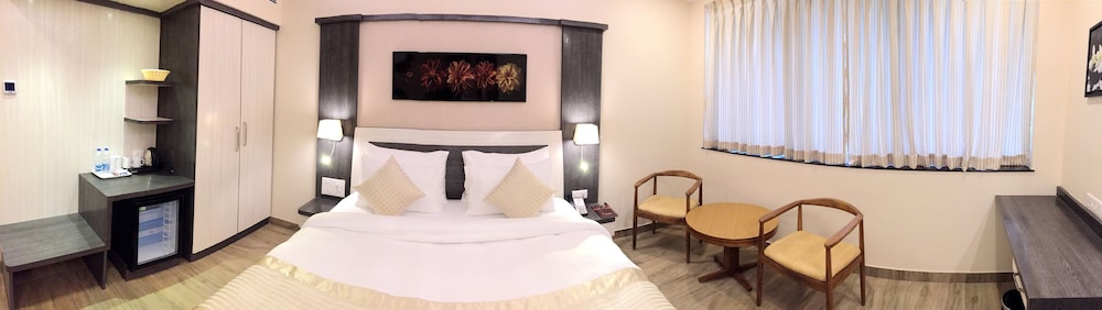 Prestige Hotel 16/50