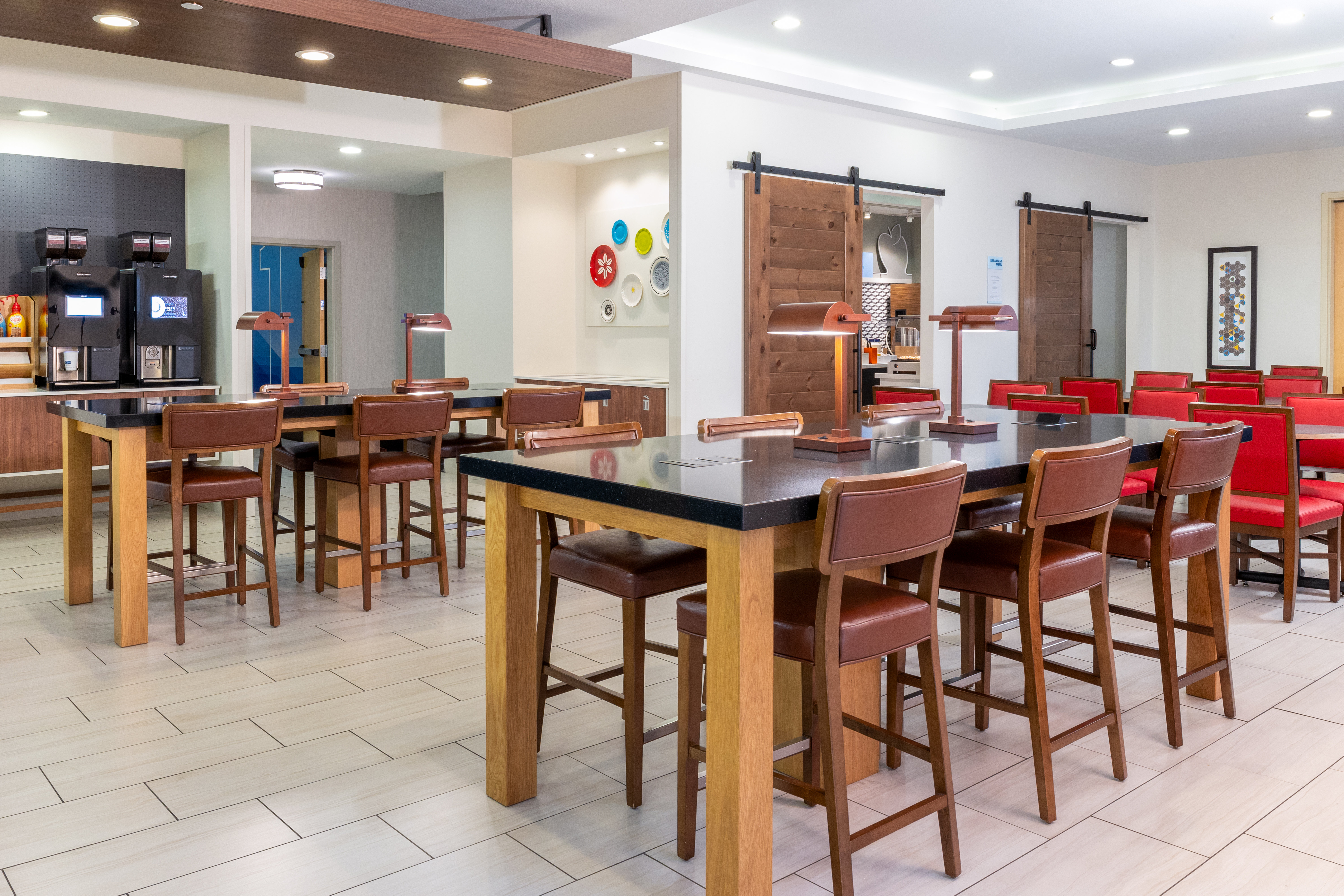 Holiday Inn Express & Suites Las Vegas SW Spring Valley, an IHG Hotel 37/55
