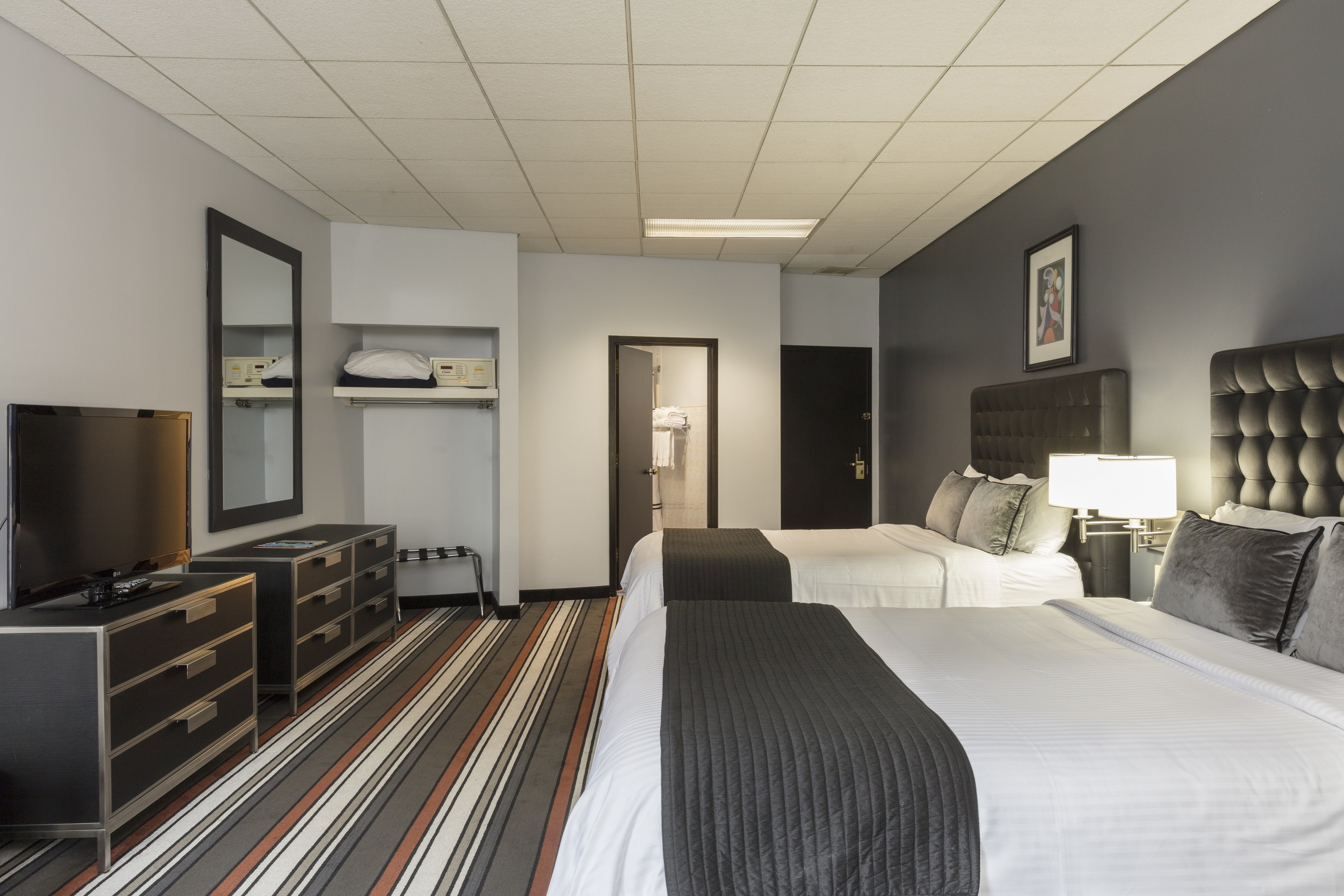 Broadway Plaza Hotel 8/61