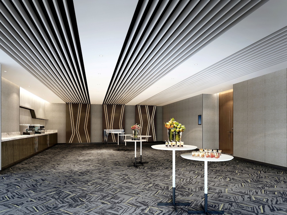 Hyatt Place Zhuhai Jinshi 24/43