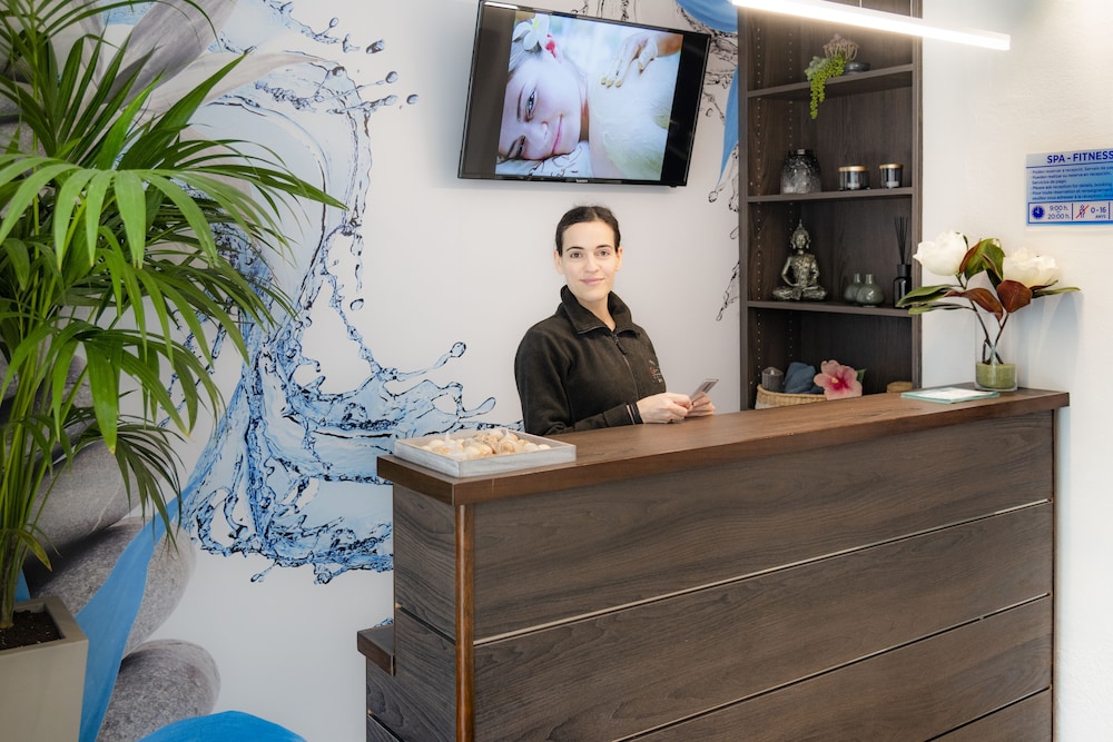 GHT Aquarium & Spa 9/56
