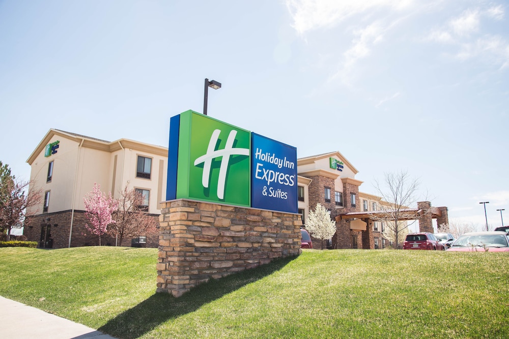 Holiday Inn Express Hotel Suites Loveland 4/56