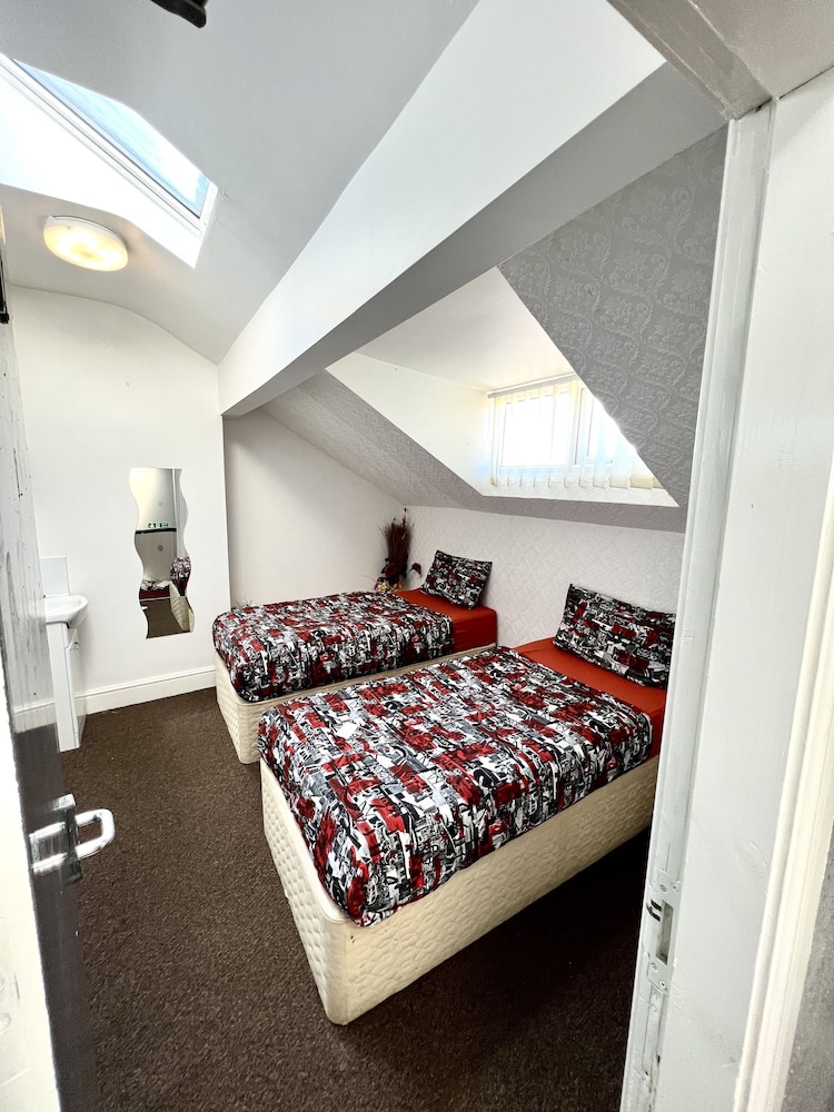 Blackpool Central Hotel 18/50
