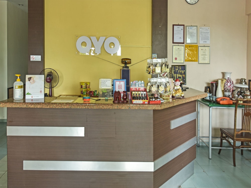 Lobby at OYO 44036 Hotel De Perdana Hill, BATU PAHAT