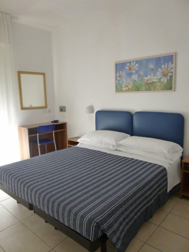 ECONOMY, DOUBLE BED