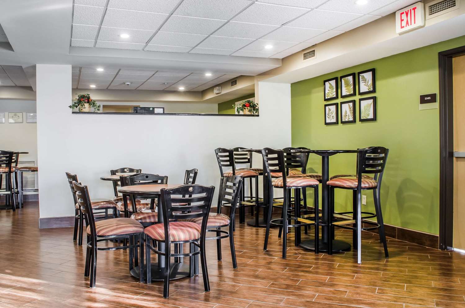 Sleep Inn And Suites Bensalem 23/33