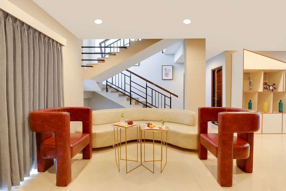 Royal Orchid Suites 37/58