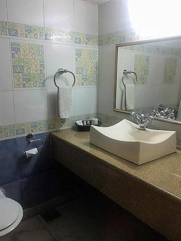 Hotel Amarpreet, Aurangabad - AM Hotel Kollection 44/50