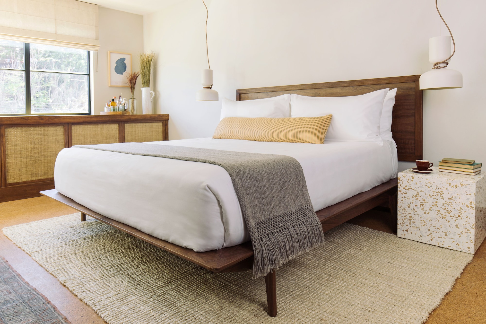 DELUXE, KING BED, ACCESSIBLE