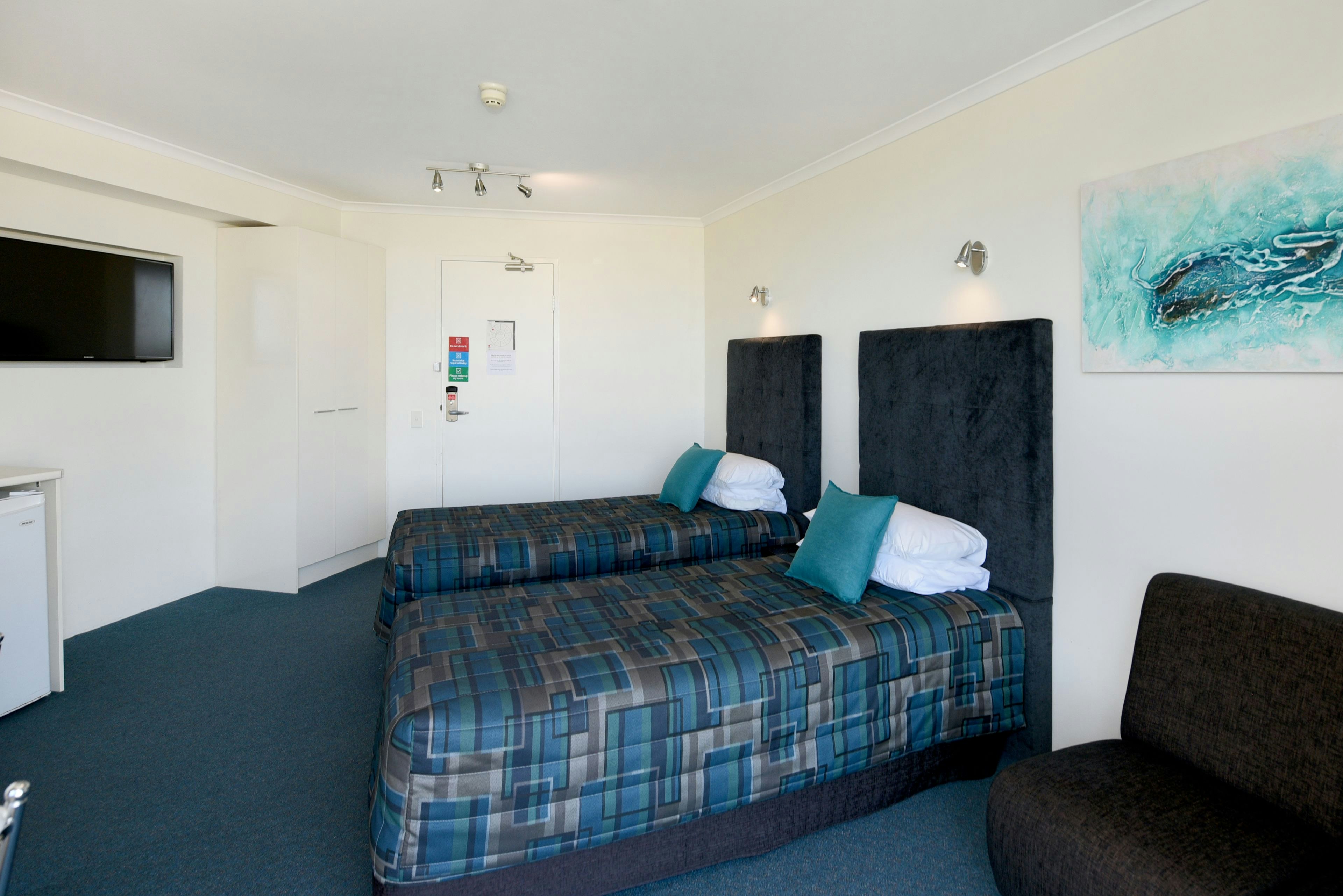 Atlantic Tower Motor Inn 28/45
