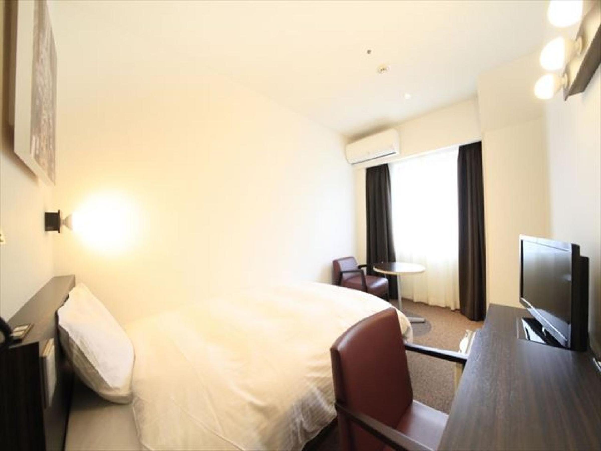 Semi Room, Deluxe, Semi Double Bed