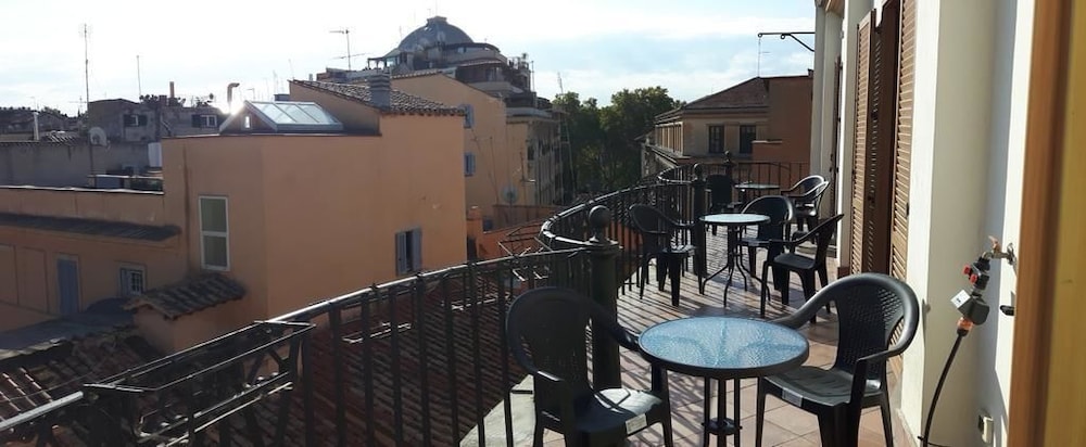 BB Il Re Alla Reginella Guest House 36/42