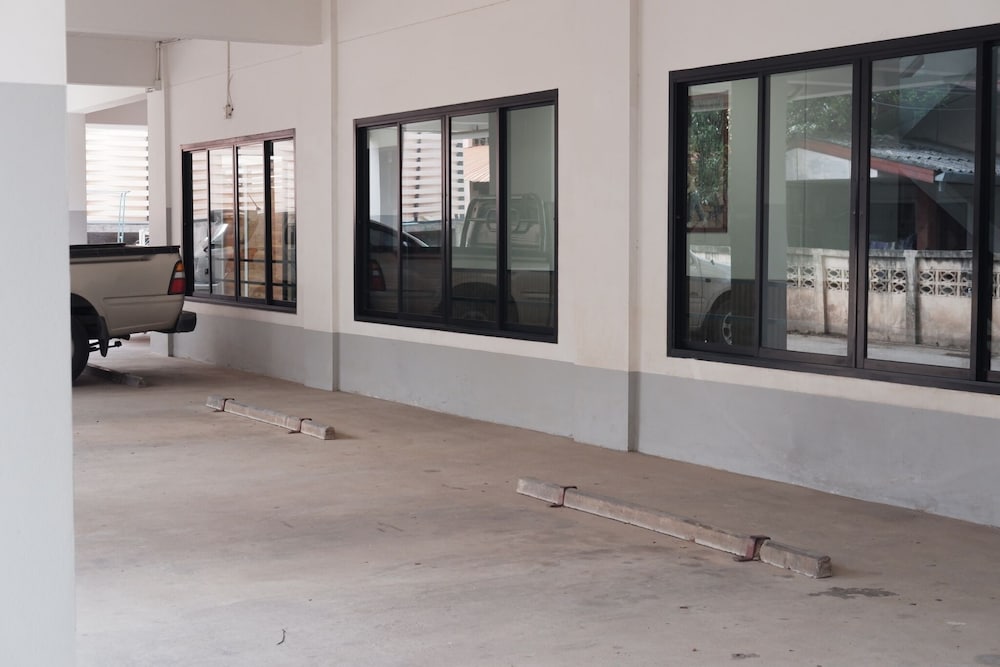 Chorlada Lanna Hotel 44/48