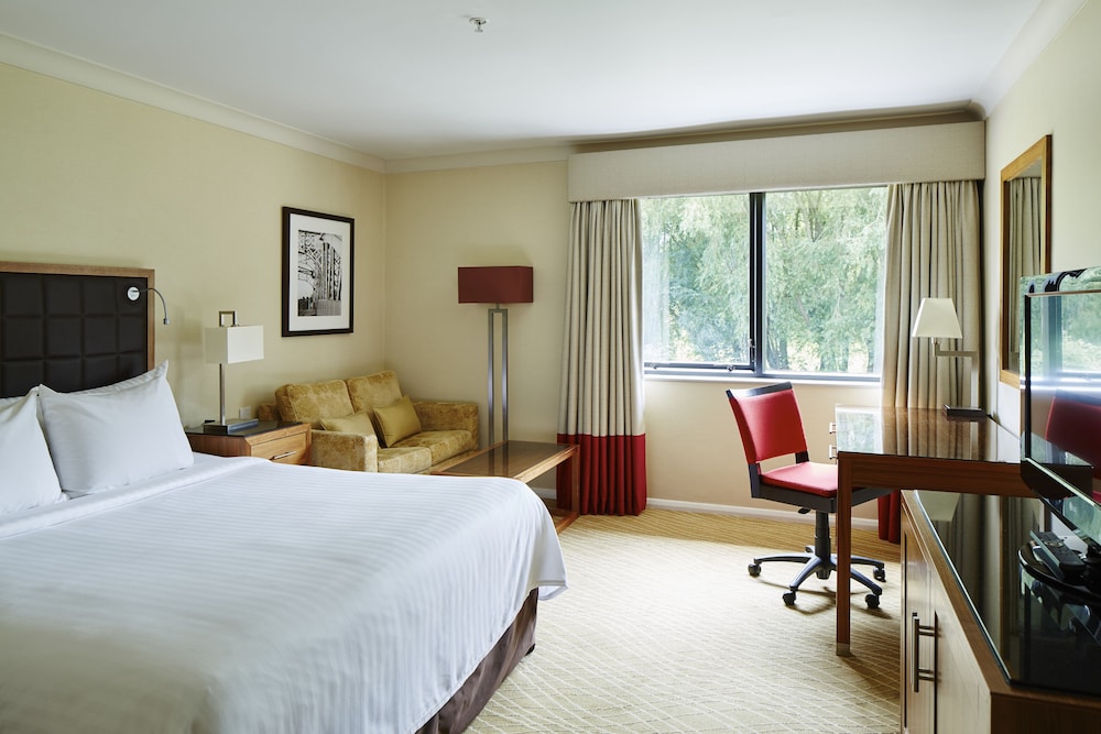 Delta Hotels by Marriott Peterborough 5/24