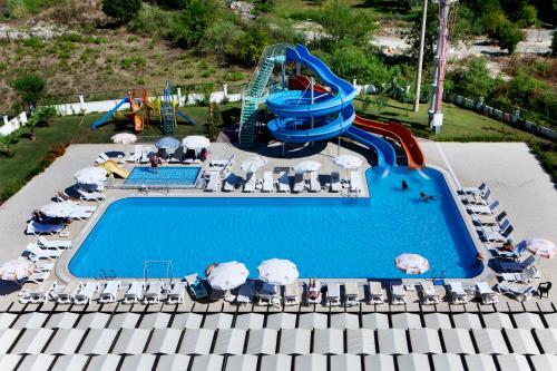 Larissa Garden Hotel 34/39