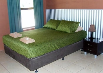 TERRITORY MANOR MOTEL AND CARAVAN PARK 4/26