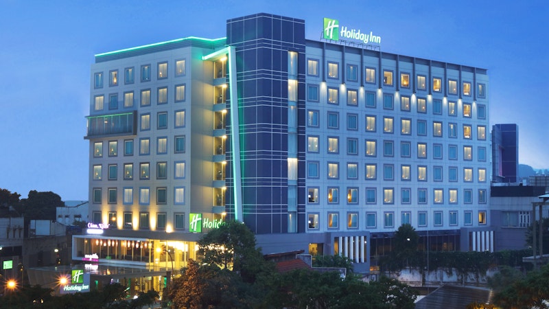 Holiday Inn Pasteur 1/50