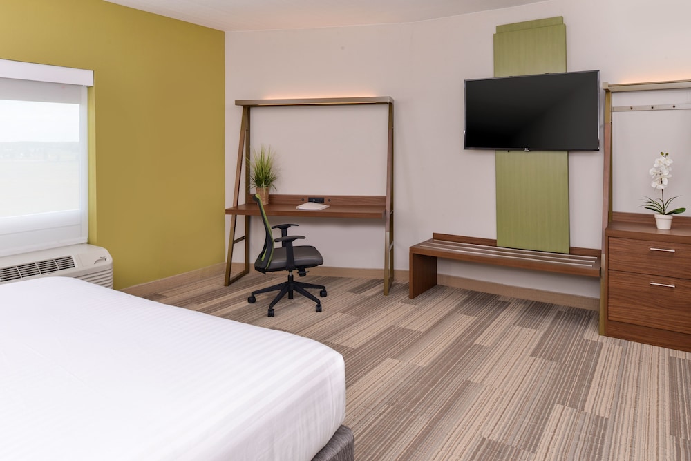Holiday Inn Express & Suites Trinity 25/72