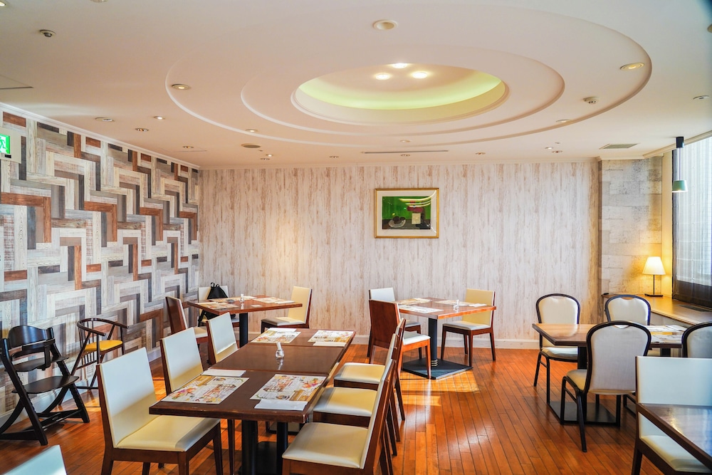 Premier Hotel Nakajima Park Sapporo 65/82