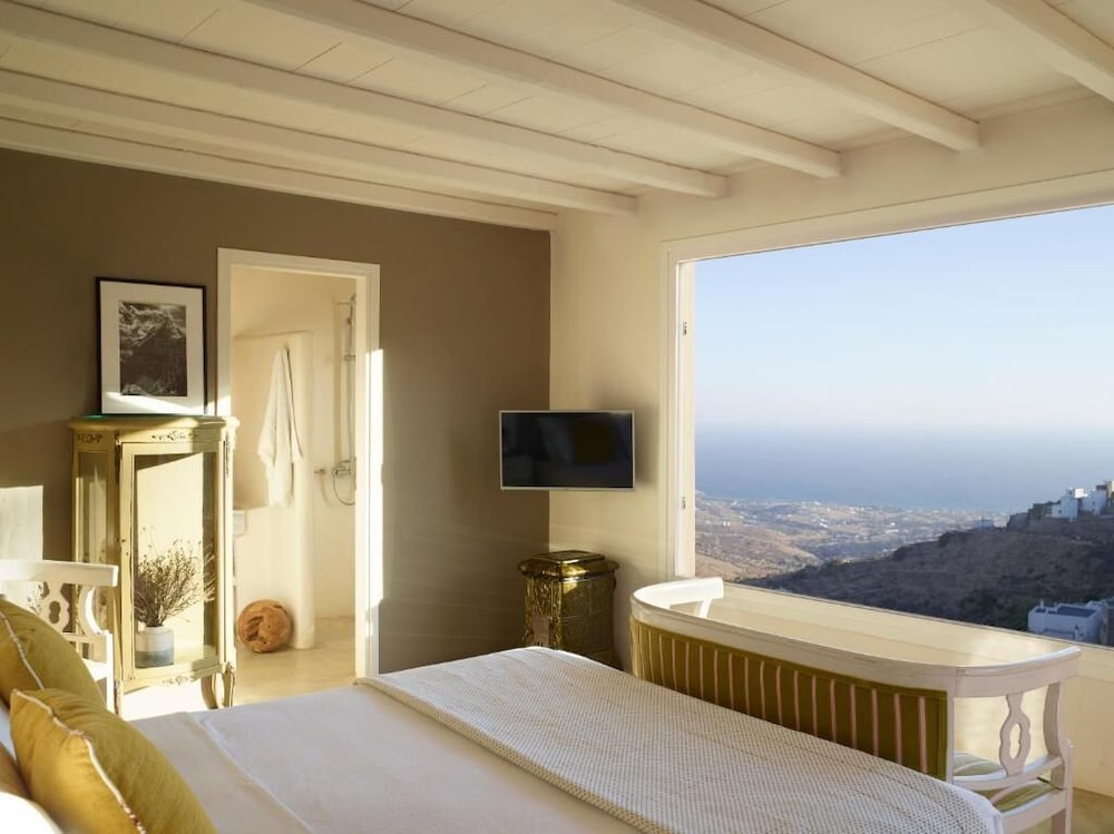 غرفة بريميوم بسرير كينج بإطلالة على البحر، Aeolis Tinos Suites 9/10