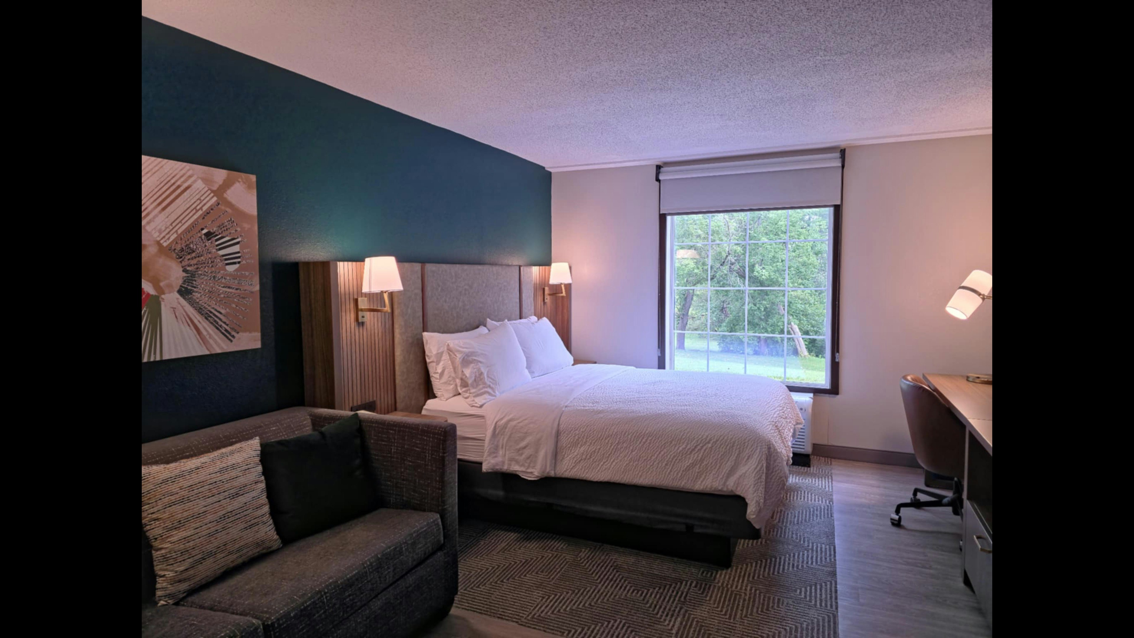Holiday Inn Johnstown-Gloversville 22/66