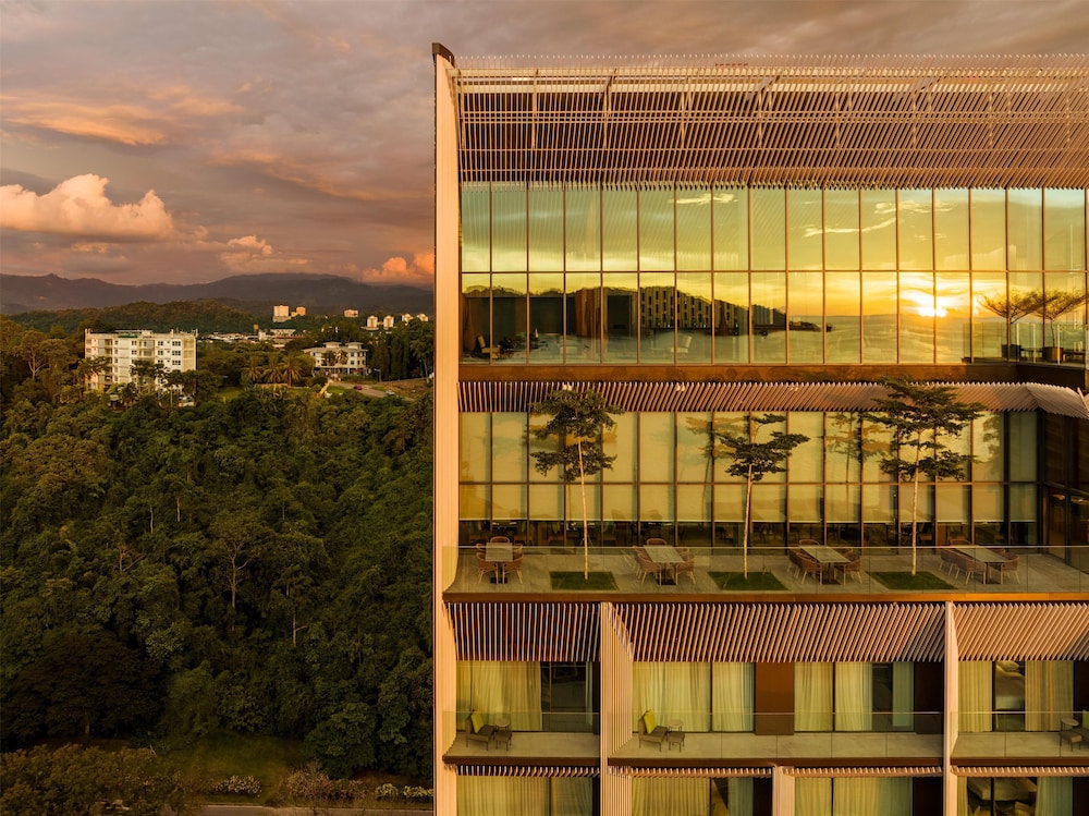 Hyatt Centric Kota Kinabalu 6/50