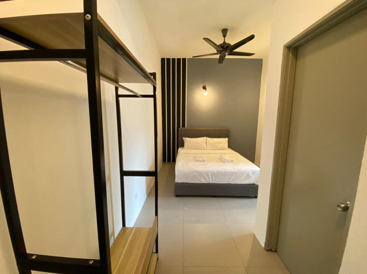 Dreamscape Apartment At Golden Hill 22/66