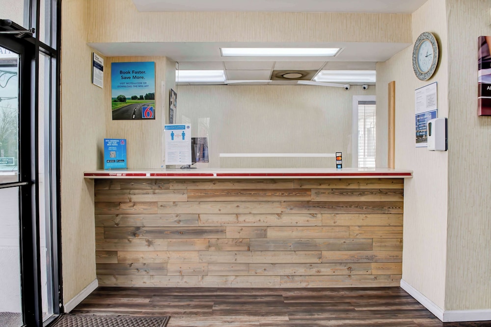 Lobby at Motel6 Atlanta, GA - Midtown, ATLANTA - GA
