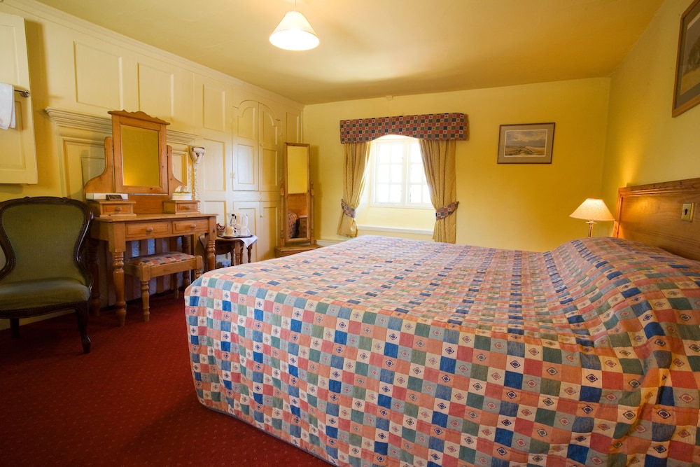 Lifeboat Inn 3/20