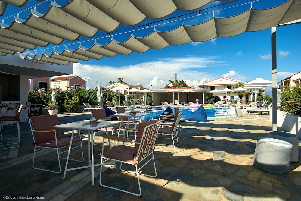 Seaside Resorts 44/64