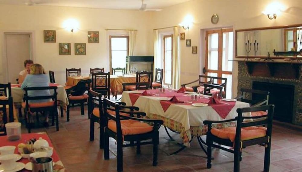 Neemrana's Glasshouse on the Ganges - 21st Century, Rishikesh 21/33