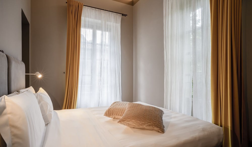Palazzo Del Carretto Art Apartments 18/72