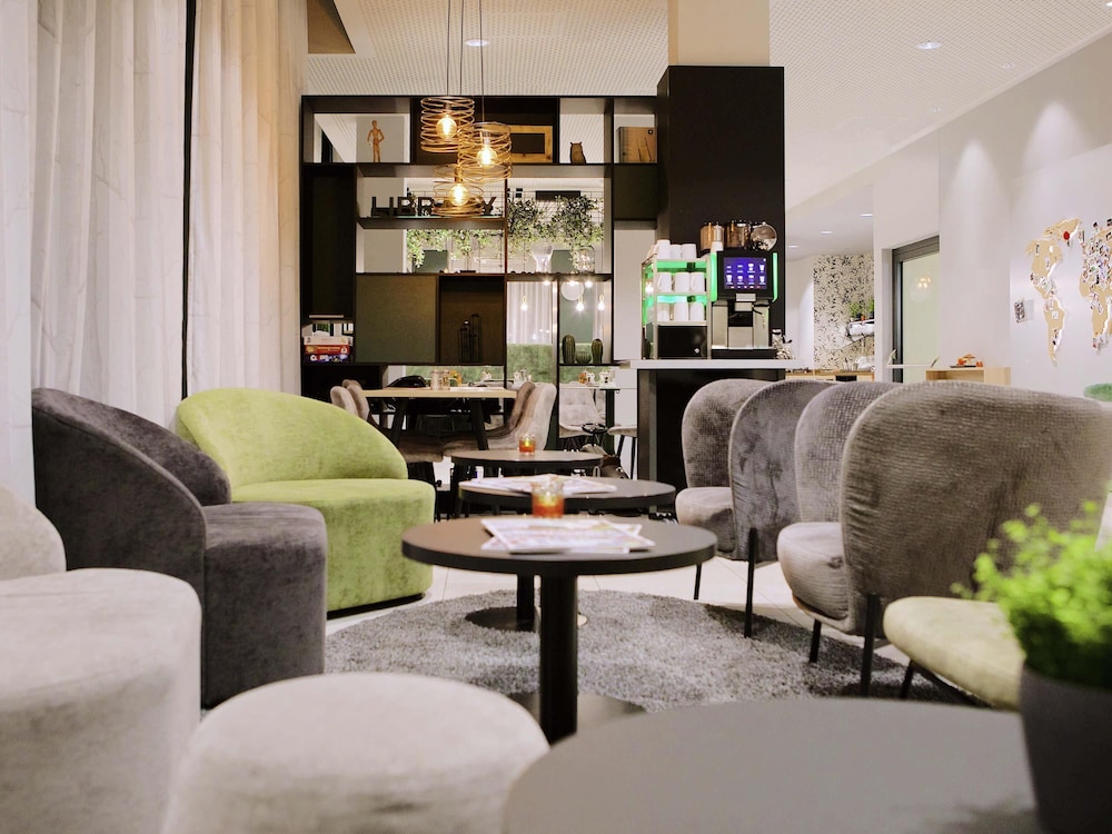 Adagio Access Freiburg 25/48