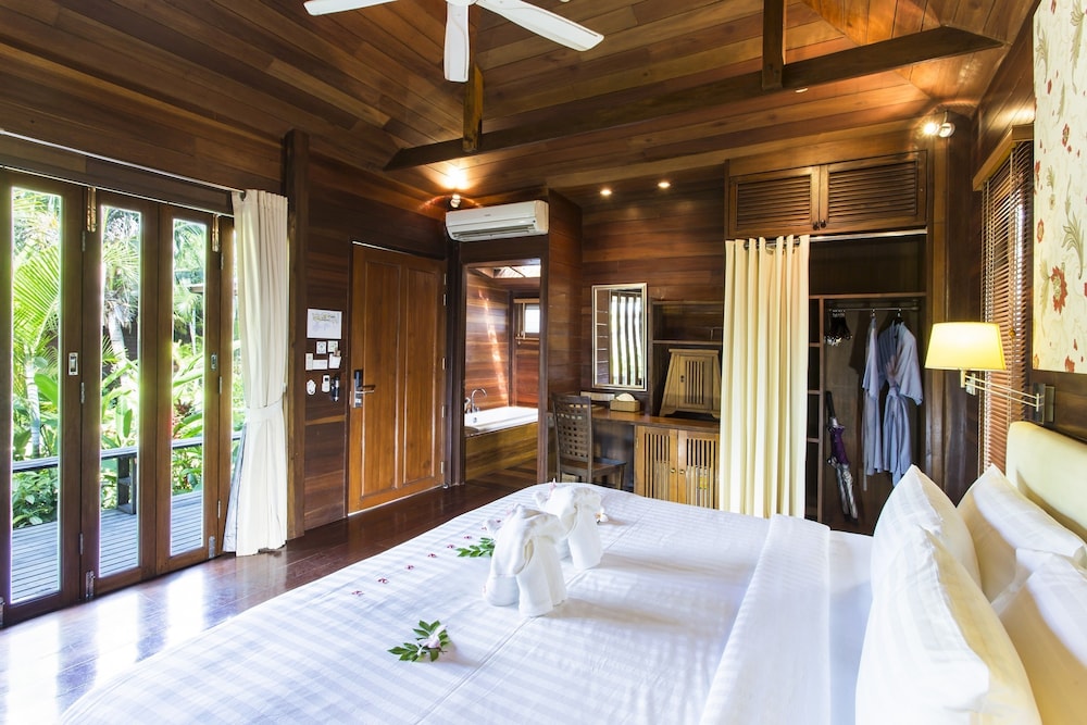 Gajapuri Resort Spa 33/76